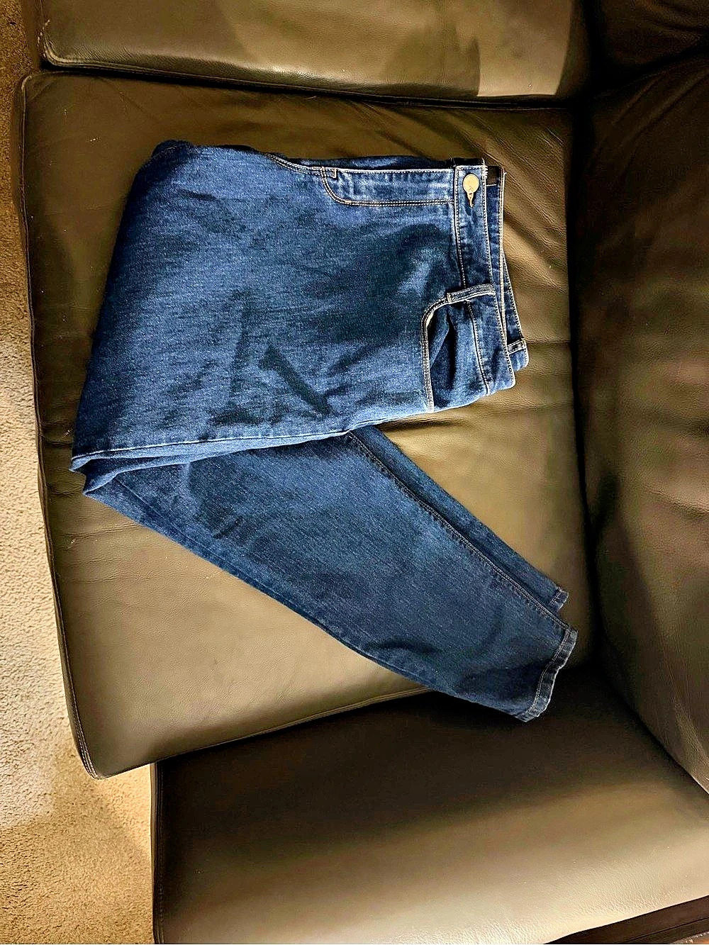 Reitmans Straight Leg Jeans in Blue Waist 17 Like New